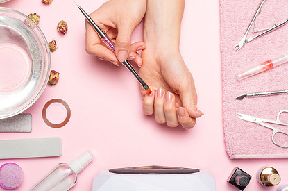 Ручная работа: как делать маникюр дома не хуже, чем в салоне