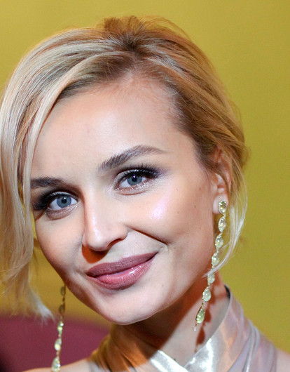 Полине Гагариной — 35: как певица потеряла отца, жила в Греции и дважды разводилась