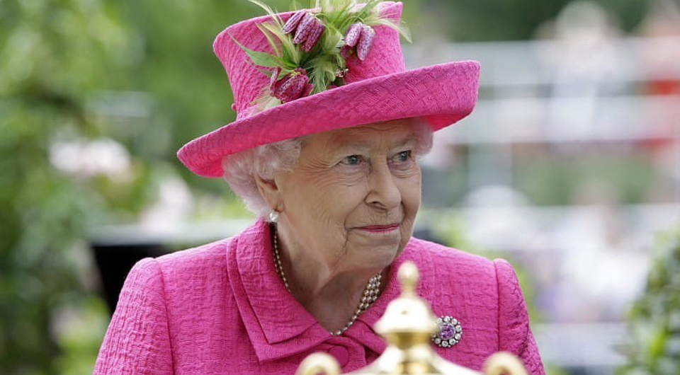 Елизавета II лишит принца Гарри еще одного звания