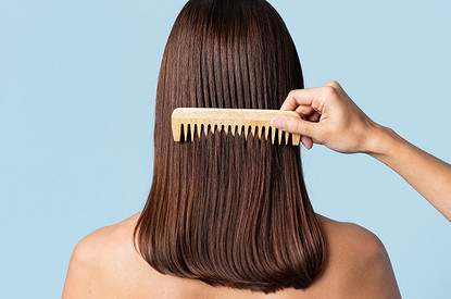 Уксус для волос: что это такое, и какая связь с обычным уксусом