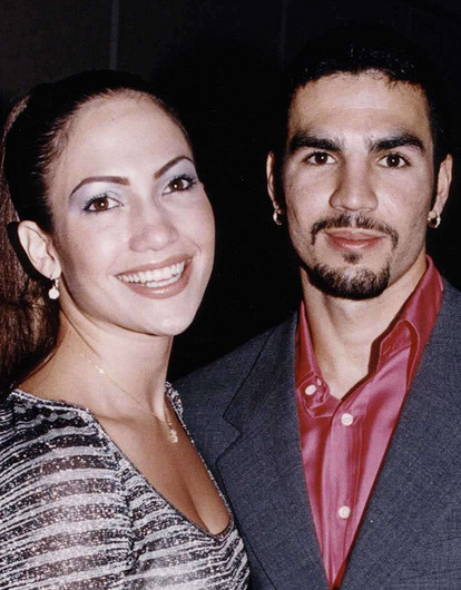 Джей Ло ушла от официанта, Хайди Клум — от парикмахера и еще 4 звезды, которые бросили обычных супругов, став знаменитыми