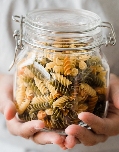 Что купить про запас: 15 продуктов, которые долго хранятся