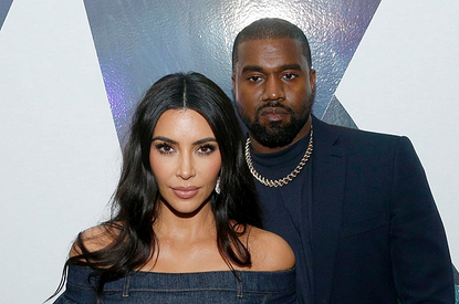 «Как будто ходишь босиком по разбитому стеклу»: Канье Уэст посвятил Ким Кардашьян стихотворение