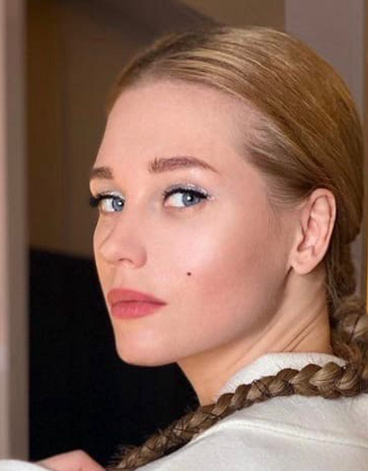 «Это моя главная боль»: Кристина Асмус призналась, что у нее сложные отношения с родителями