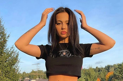 Валю Карнавал заподозрили в романе с популярным блогером