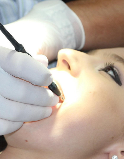 Ковид не дремлет: как не заразиться коронавирусом при лечении зубов