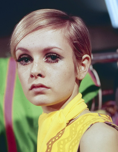 Не бойся показать свою чудинку: 5 советов супермодели Твигги о том, как быть стильной в любом возрасте