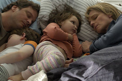 Как бороться с детской ревностью: 5 правил для родителей от психолога