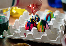 Почти Фаберже: 18 интересных идей, как покрасить яйца на Пасху (и как варить, чтобы не треснули)