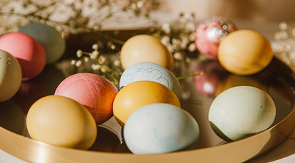 Как красиво покрасить яйца на Пасху - подборка оригинальных идей