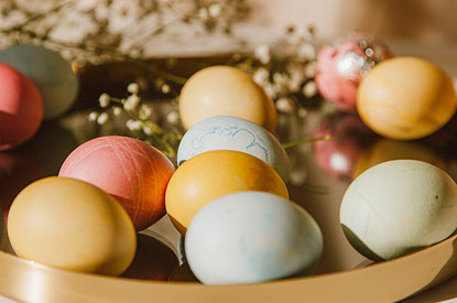 Красим яйца на Пасху: 19 интересных идей, чтобы получилось почти Фаберже