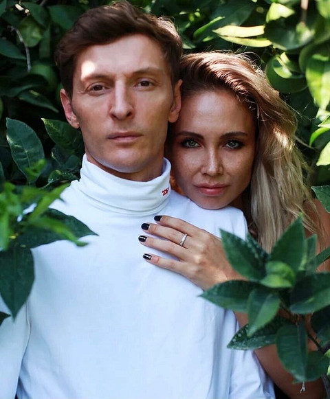 Редкий кадр: Ляйсан Утяшева показала фото на последних сроках беременности