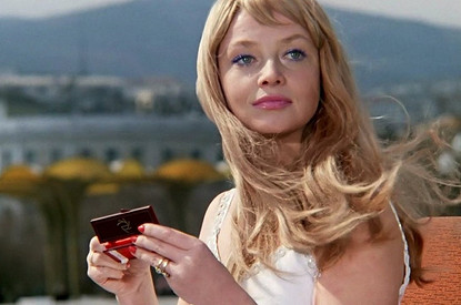 От туши в брусочке до крема «Балет»: какой косметикой пользовались советские женщины