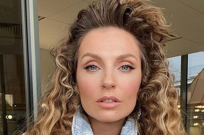 «Это сложно»: Саша Савельева рассказала о болезни сына