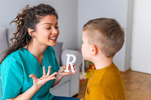 Как выговаривать букву Р: учим ребенка правильно «рычать» на разных языках