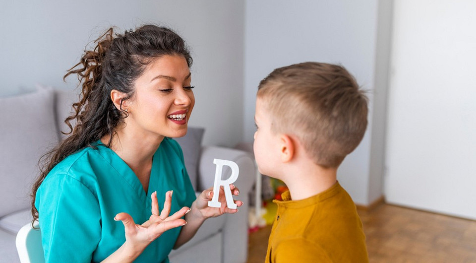 Как выговаривать букву Р: учим ребенка правильно «рычать» на разных языках