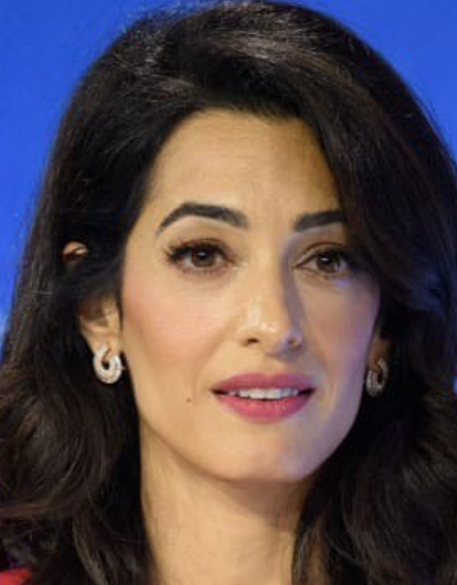 Амаль Клуни впервые за долгое время появилась на публике