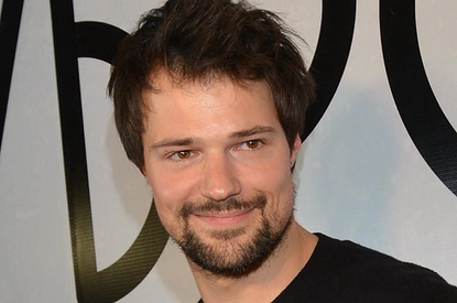 Данила Козловский подал иск в суд на 128 миллионов из-за сериала «Карамора»