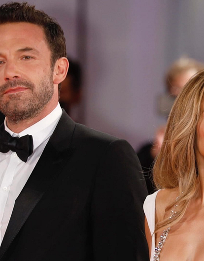 Поклонники заподозрили скорую свадьбу Дженнифер Лопес и Бена Аффлека