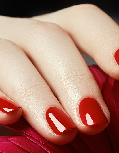 Как удлинить короткие ногти с помощью маникюра: 4 лайфхака от специалиста