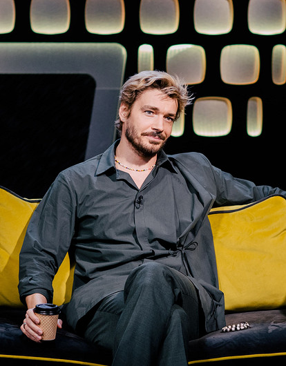 Максим Матвеев: «Мне кажется, что общество приходит к потребности в избавлении себя от заложенных в детстве проблем»