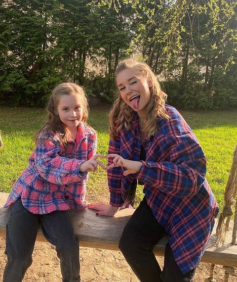 «Невероятно счастливый день»: Кристина Асмус опубликовала фото с дочерью