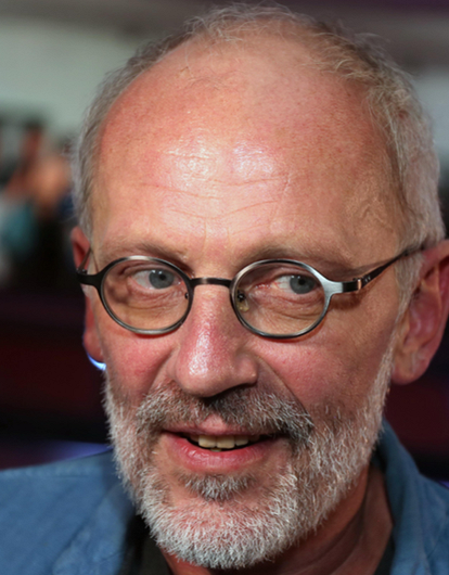 Александр Гордон тайно обвенчался со студенткой, которая моложе его на 38 лет