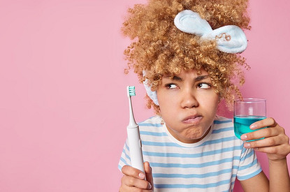 Чем полоскать рот при воспалении десен (советы эксперта)