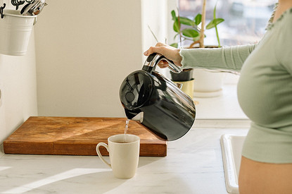 Почему нельзя кипятить воду несколько раз (и сколько все-таки можно)