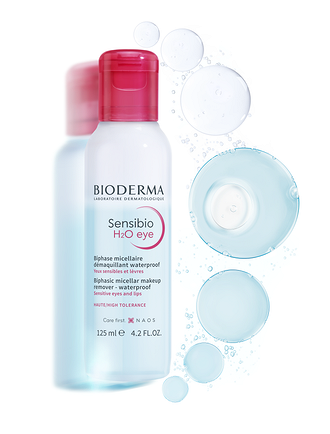 Sensibio H2O от Bioderma — двухфазное мицеллярное средство для очищения глаз и губ удаляет устойчивый макияж и при этом действует на кожу мягко и успокаивающе. Активный ингредиент — витам...