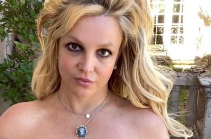 «Он заставил меня чувствовать себя уродиной»: Бритни Спирс об издевательствах со стороны отца