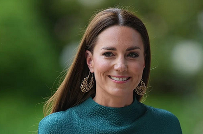 Кейт Миддлтон появилась на публике в элегантном образе