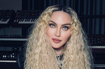 Мадонну заподозрили в романе с популярным певцом