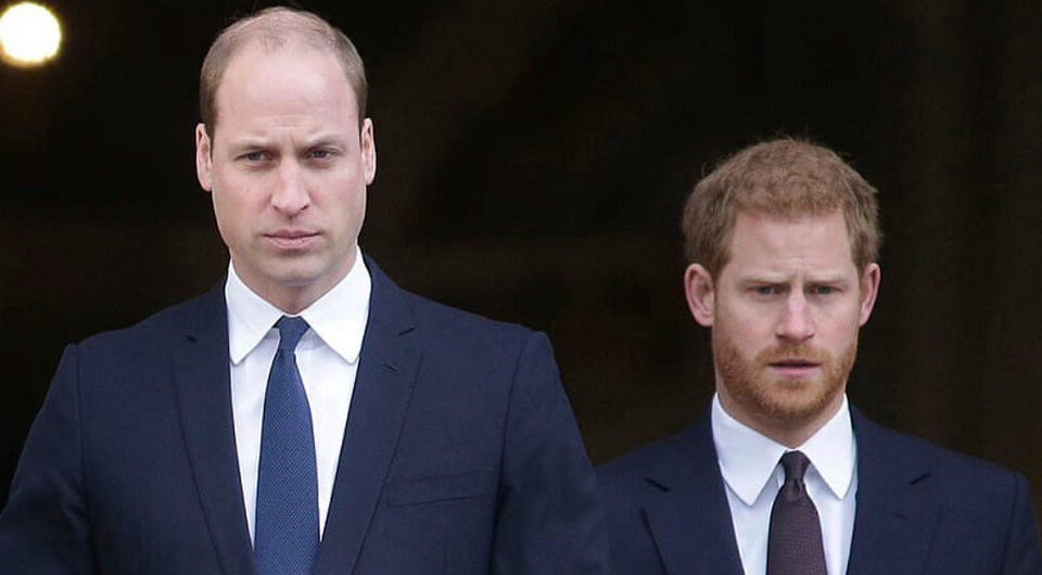Принц Уильям уехал из Великобритании, чтобы не столкнуться с Гарри