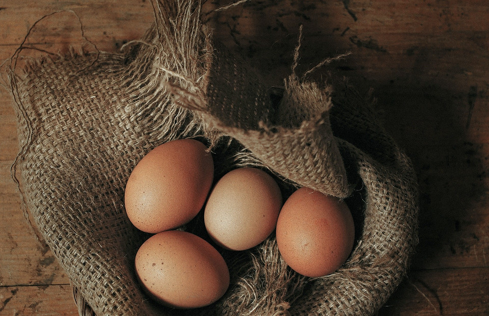 Сколько нужно варить куриные яйца, чтобы они хорошо чистились