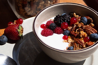 Вместо чая с печеньками: 5 вариантов правильных вечерних перекусов