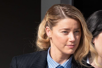 Эмбер Херд впервые прокомментировала проигрыш Джонни Деппу в суде