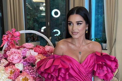 «Второй дом»: Ксения Бородина купила дочкам школьный автобус