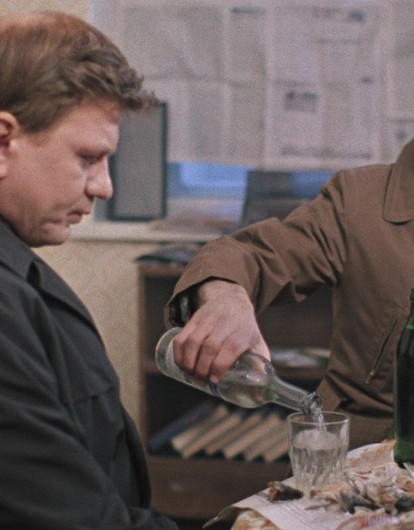 «Протрезвеешь — и поговорим»: что делать, если у мужа зависимость