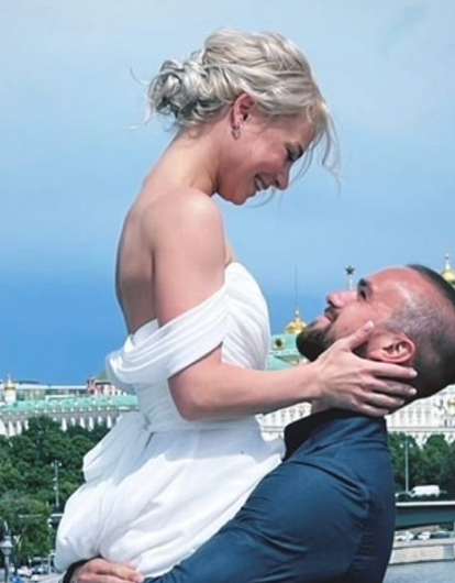 Фигуристы Федор Климов и Евгения Тарасова сыграли свадьбу