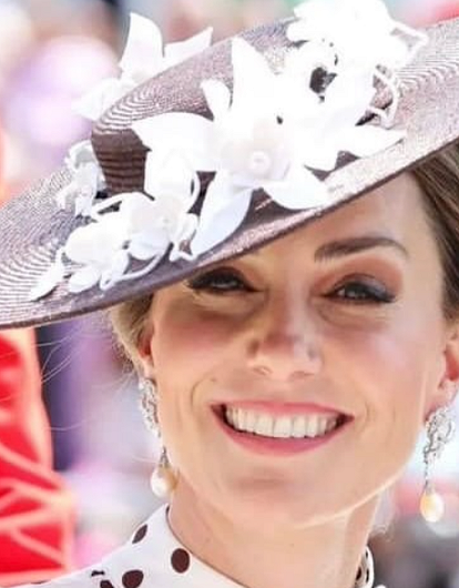 Кейт Миддлтон повторила легендарный образ принцессы Дианы