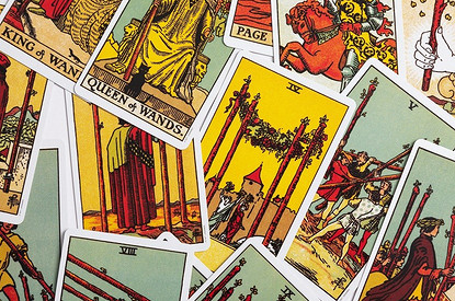 Значение карт Таро Уэйта: в чем революционность и подходят ли они новичкам