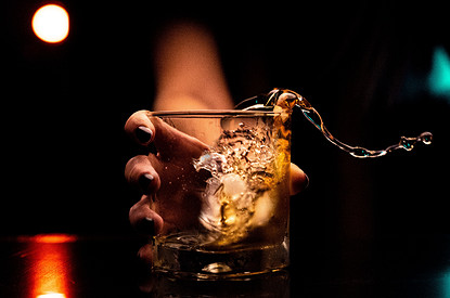 Какой алкоголь тебе не подходит по знаку зодиака