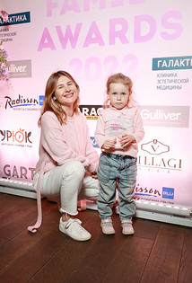 Анна Цуканова-Котт с дочерью