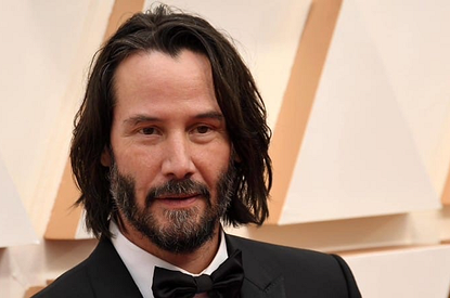 Киану Ривз впервые за долгое время вышел в свет вместе с избранницей