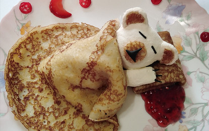 Блины с творогом и вареньем