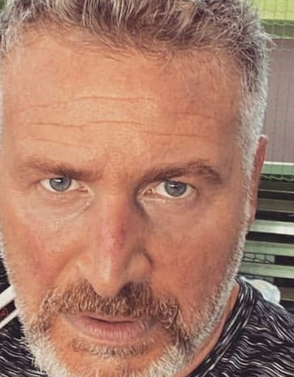 На Леонида Агутина прямо во время концерта напал одержимый поклонник