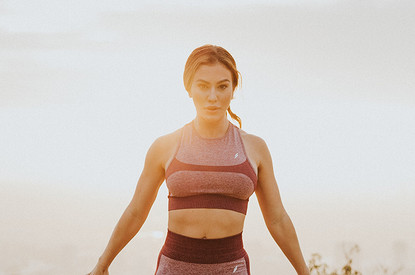 Утренняя гимнастика: упражнения, которые помогут проснуться и поддерживать тело в тонусе (хватит всего нескольких минут)