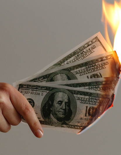 4 пары знаков зодиака, которые мешают друг другу разбогатеть