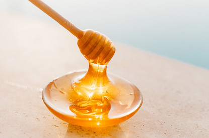 Маска для лица с медом: 10 лучших рецептов в домашних условиях